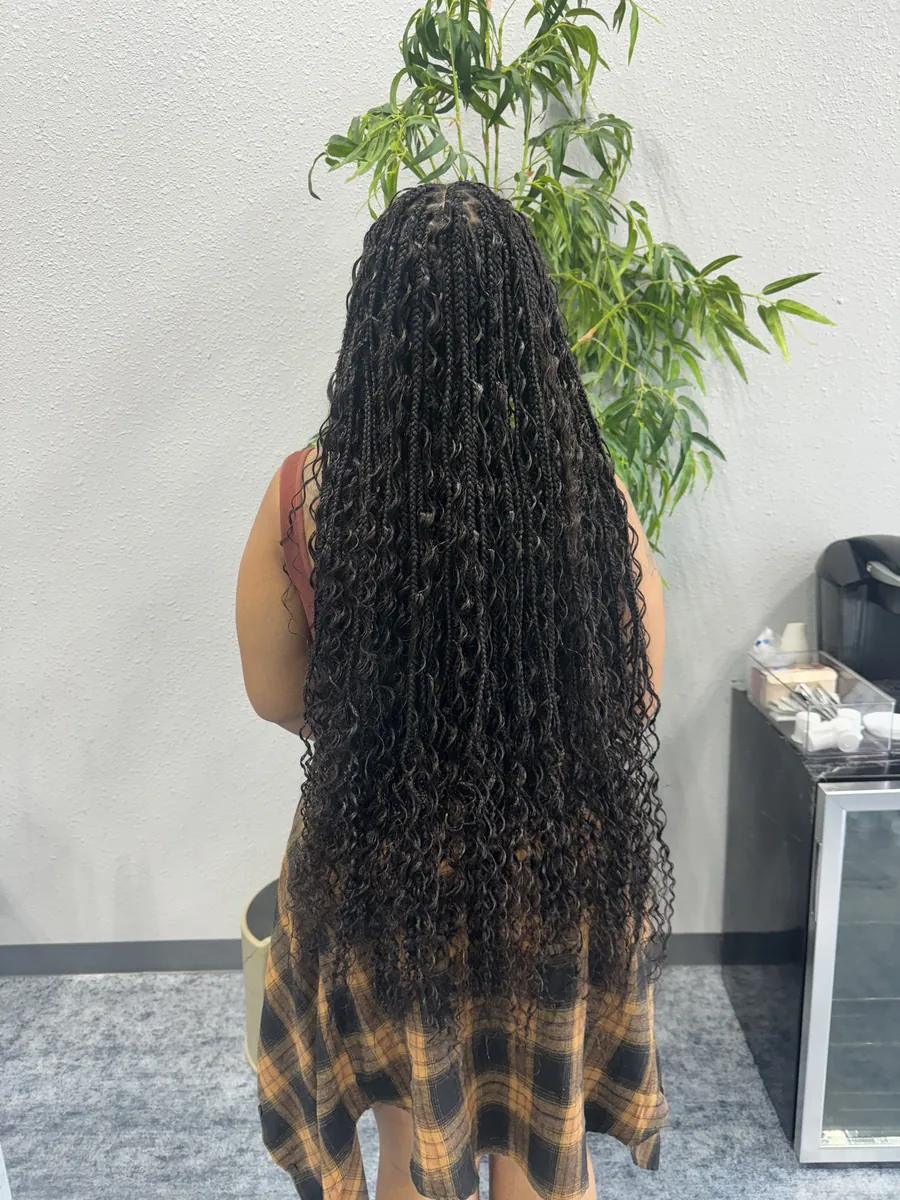Black boho knotless braids with copper curly ends